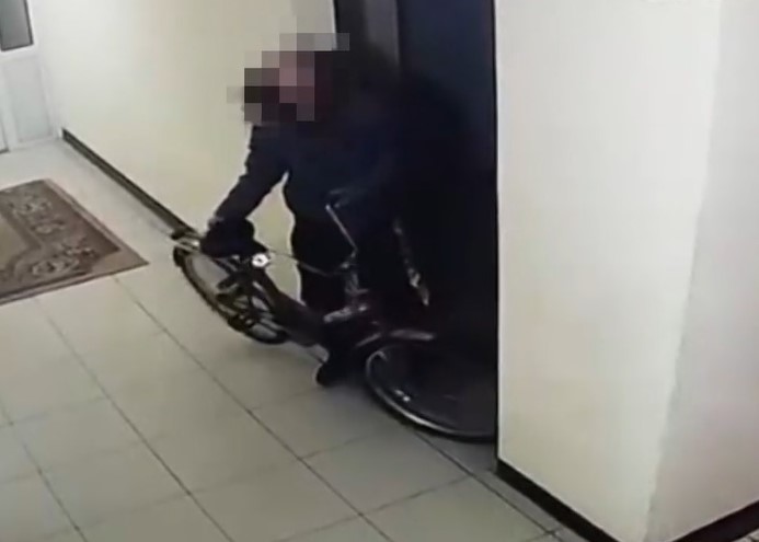 У жителя Омска в Мордовии украли похищенный велосипед