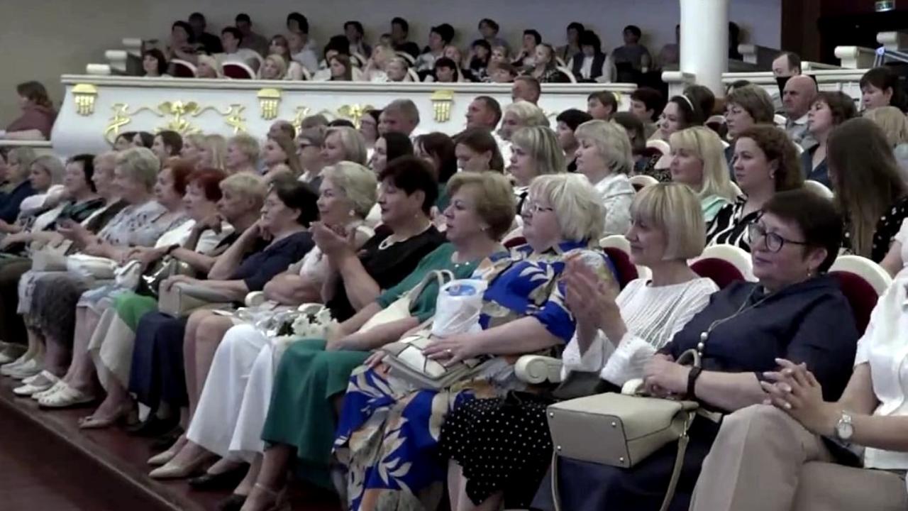 В Мордовии чествовали социальных работников В Мордовии чествовали социальных работников