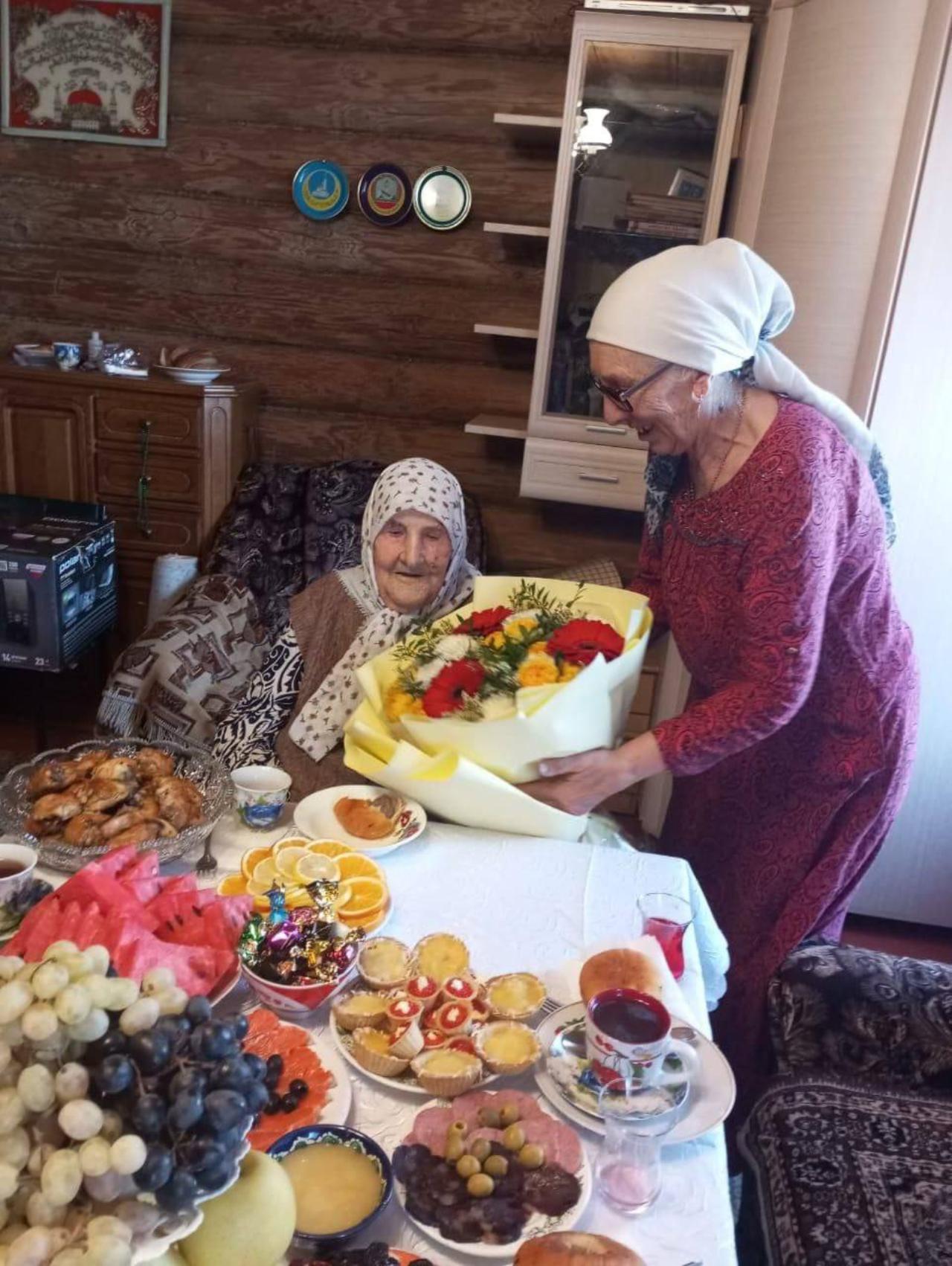 Вековой юбилей отметила труженица тыла из Мордовии