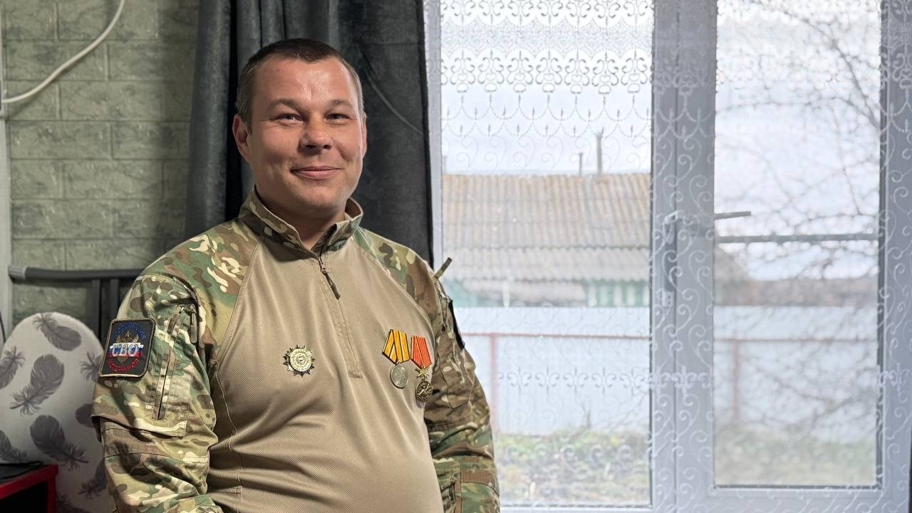 Тракторист из Мордовии осваивает жизнь с «Алисой» после ранения на СВО Тракторист из Мордовии осваивает жизнь с «Алисой» после ранения на СВО