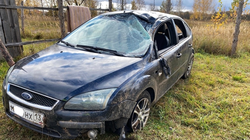 В Мордовии автоледи без прав сбежала с места ДТП В Мордовии автоледи без прав сбежала с места ДТП