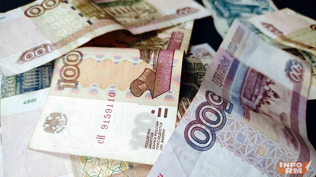 Сотрудница банка в Мордовии спасла пенсионерку от мошенников 