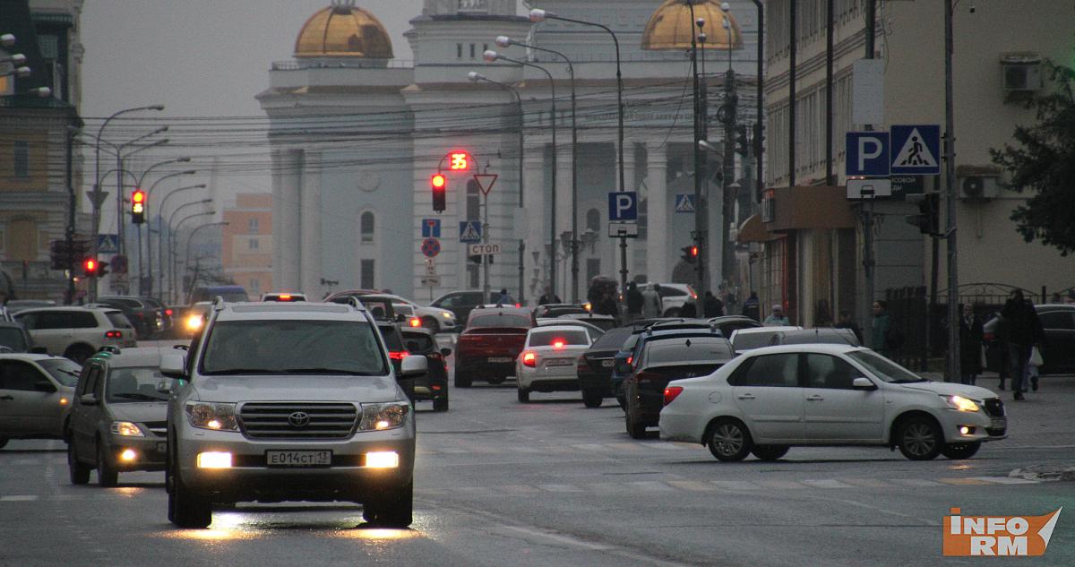 Новые легковушки в России стали дешевле 