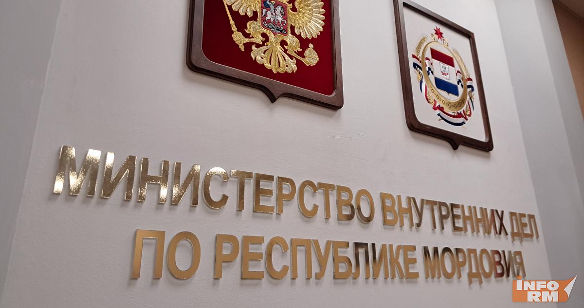 Экс-работника строительного гипермаркета в Мордовии осудили за помощь друзьям 