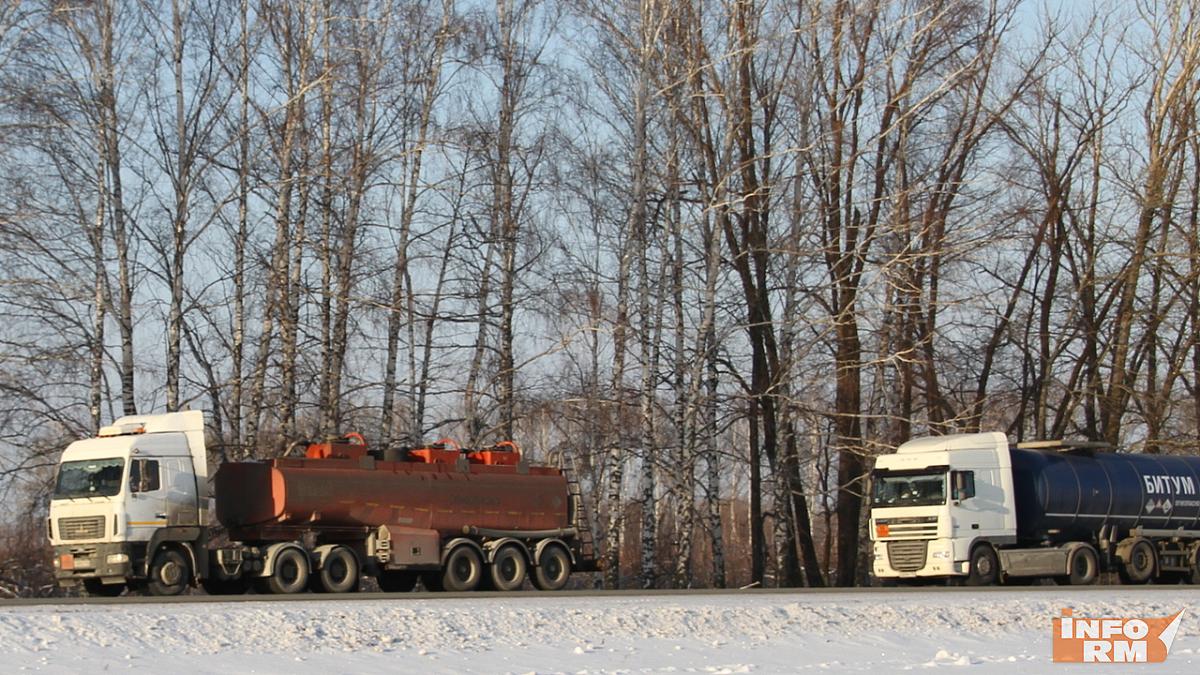 Из-за дальнобойщиков водители легковушек начали получать штрафы под 600 тысяч рублей 