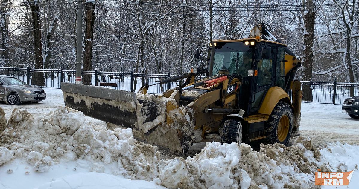 Батыр Эмеев заявил о невозможности убрать снег в Саранске за один день 