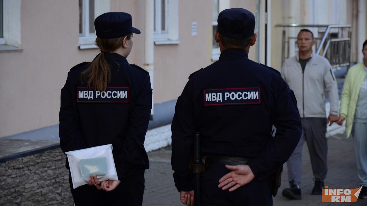 У жителя Мордовии аферисты забрали машину и 2 млн рублей 