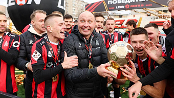 ФК «Амкар» продлил контракт с тренером из Мордовии Ярославом Мочаловым