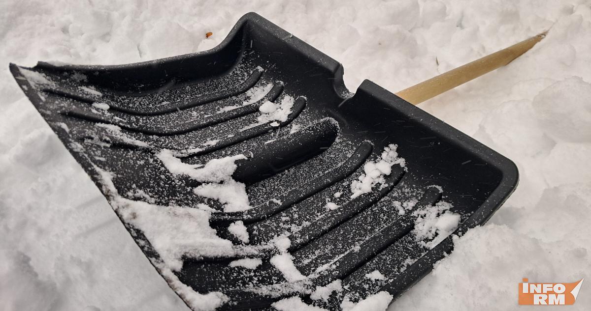 Жителей Саранска попросили помочь с уборкой снега 