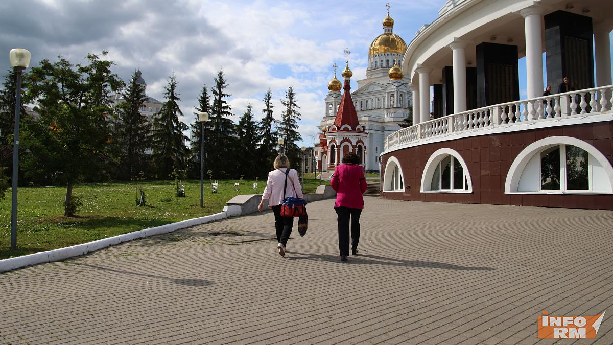 Более 45 тысяч россиян зарабатывают больше миллиона рублей