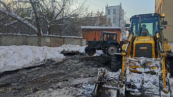 В Саранске устраняют прорыв на водопроводе