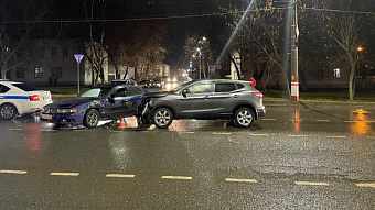 В Саранске столкнулись две иномарки: пострадала женщина
