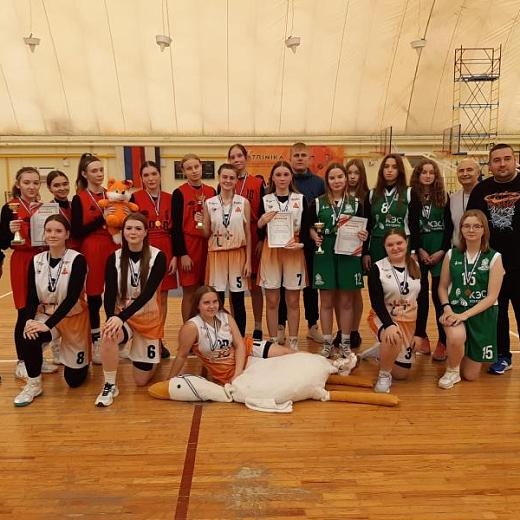 В Саранске завершилась школьная спартакиада по баскетболу среди девушек