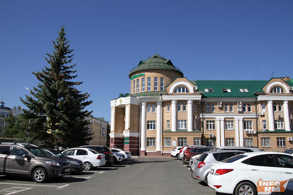 Житель Саранска будет отрабатывать ущерб хозяйки «Соляриса»
