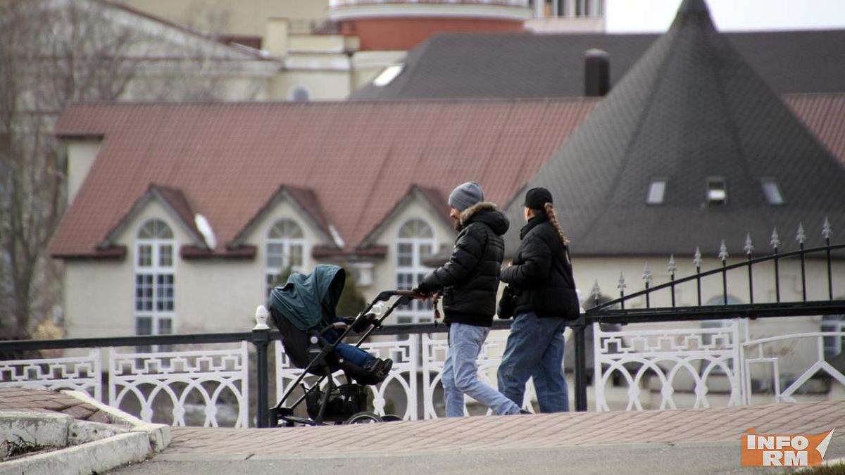 Больше 7 миллионов россиян получат семейную налоговую выплату Больше 7 миллионов россиян получат семейную налоговую выплату