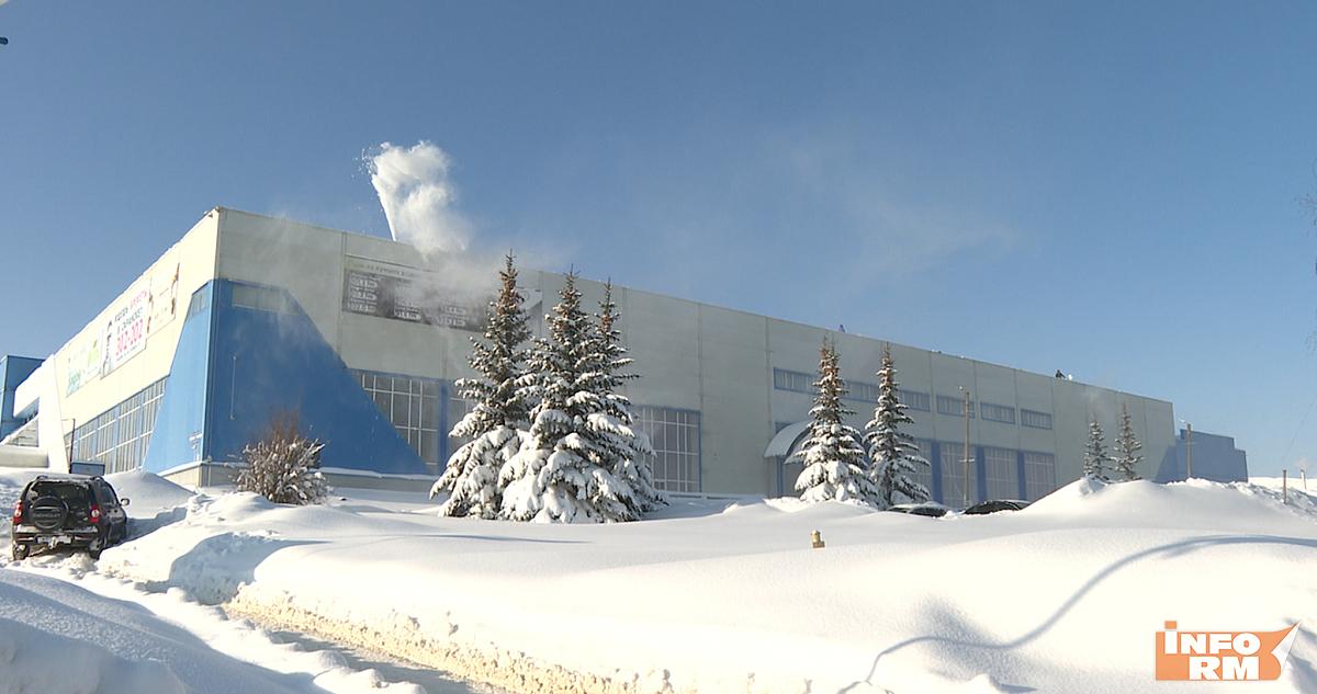 Часть спорткомплекса «Мордовия» закрыли из-за риска обрушения крыши 