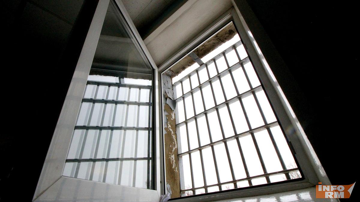 В Саранске молодой педофил приставал к восьмилетней девочке В Саранске молодой педофил приставал к восьмилетней девочке