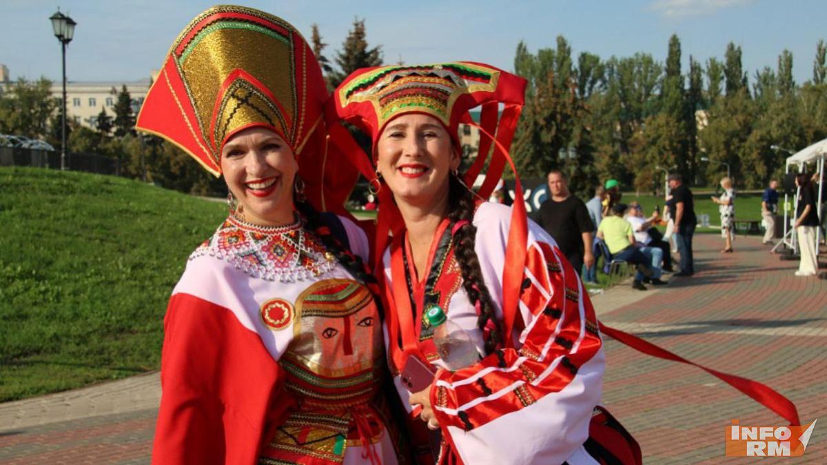 В Саранске масштабно отметили всероссийский молодёжный фестиваль «Мы вместе» В Саранске масштабно отметили всероссийский молодёжный фестиваль «Мы вместе»